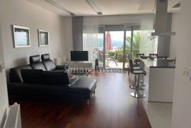 OPATIJA, vrhunski uređen stan za najam od 114,40 m2 3s+db, Opatija, Apartamento