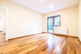 Zagreb, Dedići, prekrasan peterosoban stan sa terasom, PM + garažno PM,  182,85 m2, Zagreb, Appartment