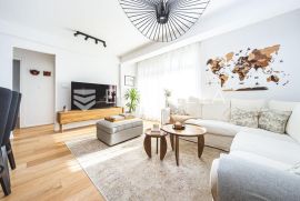 Zagreb, Kustošija, trosoban penthouse s terasom, ostavom i parkirmim mjestom NKP 76 m2, Zagreb, Daire