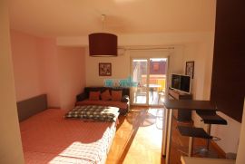 CRIKVENICA - APARTMAN 50 m OD PJEŠČANE PLAŽE!, Crikvenica, Apartamento