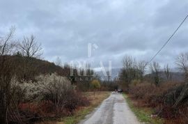 Prodaja građevinskog zemljišta s ucrtanim objektom 2198 m2, Lovinac, Terrain