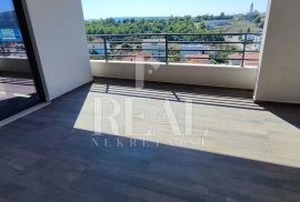 Seget Vranjica stan 77 m2 2S+DB  sa pogledom na more i garažnim parking mjestom, Seget, Appartement