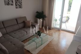 Najam stana s garažom u Opatiji 2S+DB  68 m2, Opatija, Flat