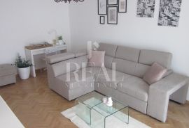 Najam stana s garažom u Opatiji 2S+DB  68 m2, Opatija, Flat