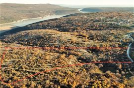 Građevinsko zemljište Prodaja poljoprivrednog zemljišta, Hrboki! 25.000 M2 IDEALNO ZA OPG., Barban, Terra