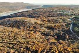 Građevinsko zemljište Prodaja poljoprivrednog zemljišta, Hrboki! 25.000 M2 IDEALNO ZA OPG., Barban, Terra