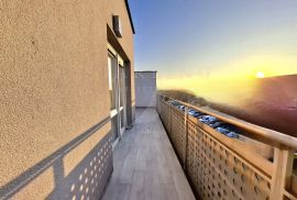 STAN, PENTHOUSE, PRODAJA, ZAGREB, ODRA, 74 m2, 2-soban, Zagreb, Kвартира