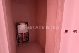 Pula/Gregovica - stan 86 m2 u visokom roh bau -1.kat, Pula, Apartamento