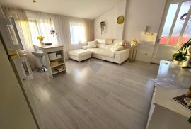 Rovinj,6km od centra,predivan stan s parking mjestom, Rovinj, Appartment