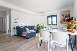 Brodarica, moderan dvosoban stan za dugoročni najam, Šibenik - Okolica, Apartamento