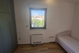 Rijeka, Bulevard - stan 3S+DB s natkrivenim parkingom, Rijeka, Appartment