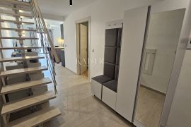 Rijeka, Bulevard - stan 3S+DB s natkrivenim parkingom, Rijeka, Appartment