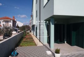 Zaton - Apartmanska kuća 362m2 sa 6 apartmana ODLIČNA PRILIKA!! 699000€, Nin, بيت