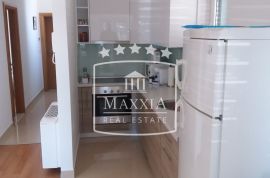 Zaton - Apartmanska kuća 362m2 sa 6 apartmana ODLIČNA PRILIKA!! 699000€, Nin, بيت