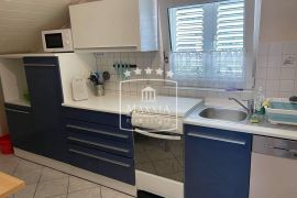 Maslenica - kuća 296m2 drugi red do mora, izvrsna lokacija! 390000€, Jasenice, Kuća