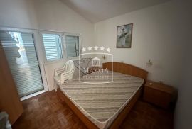 Ugljan - villa 5 apartmana na 2157m2 terenu! Pogled more!!, Preko, Kuća