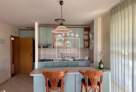 Ugljan - villa 5 apartmana na 2157m2 terenu! Pogled more!!, Preko, Kuća