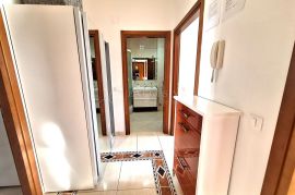 SELCE - APARTMAN S POGLEDOM, 30 M OD MORA!, Crikvenica, Appartamento