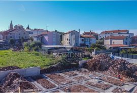 Poreč, luksuzan stan u prizemlju s bazenom i dvorištem!, Poreč, Stan