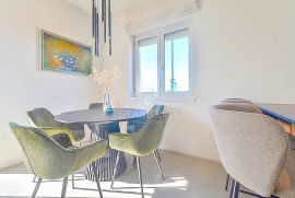 Istra, Poreč, moderan trosoban stan na traženoj lokaciji!, Poreč, Appartment