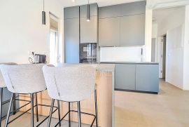 Istra, Poreč, moderan trosoban stan na traženoj lokaciji!, Poreč, Appartment