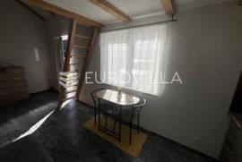 Istra, Medulin, kućica u naravi garaža, galerija 22 m2, Medulin, Appartment