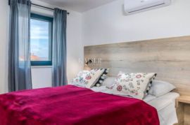 Otok Krk, Punat - predivan apartman s bazenom, Punat, Appartement