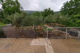 Imotski Runović kamena kuća 250 m2 sa uređenom okućnicom, Imotski, Maison