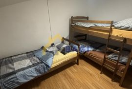 Sesvete - stan za 12-16 radnika, Zagreb, Apartamento