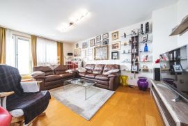 Zagreb, Trnje, peterosoban dvoetažni stan NKP 159 m2, Zagreb, Flat