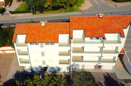 STAN SA PANORAMSKIM POGLEDOM -3. RED OD MORA, Crikvenica, Appartment