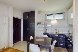 NAJAM stan Miramarska, 2s, 40 m2, 6. kat, loggia, Zagreb, Appartement