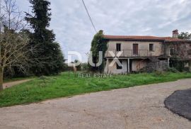 ISTRA, BARBAN - Kamena kuća za adaptaciju u manjem naselju, Barban, House