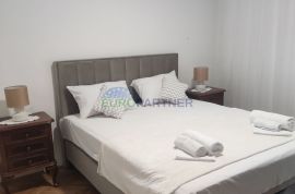 Omiš, apartmanska kuća s panoramskim pogledom na more, Omiš, Famiglia