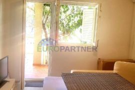 Apartmanska kuća sa 3 apartmana od 150 m2, Privlaka Zadar, Privlaka, Ev