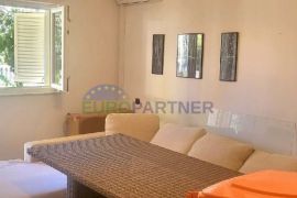 Apartmanska kuća sa 3 apartmana od 150 m2, Privlaka Zadar, Privlaka, Ev