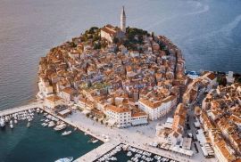 Istra, Rovinj, poslovni prostor sa garsonjerom, Rovinj, Коммерческая недвижимость