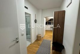 Đakovo, Centar, moderan dvosoban stan 65 m2, Đakovo, Appartement