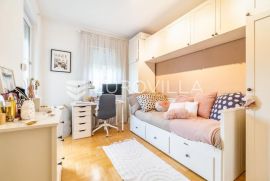 Zagreb, Trnje, Martinovka, predivan četverosoban stan  NKP 95 m2, Zagreb, Apartamento