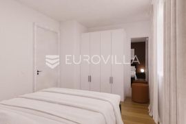 Đakovo, strogi Centar, namješten četverosoban stan 80m2, Đakovo, Appartement