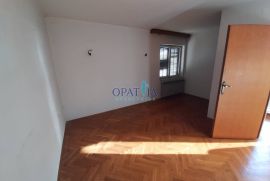 Opatija samostojeća kuća 300 m2 pogledom na more, Opatija, Casa