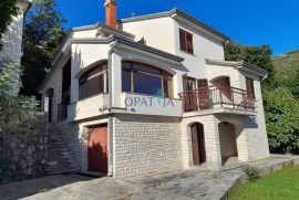 Opatija samostojeća kuća 300 m2 pogledom na more, Opatija, Casa