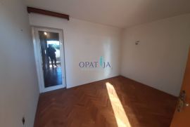 Opatija samostojeća kuća 300 m2 pogledom na more, Opatija, Casa