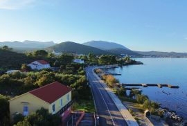 GRAĐEVINSKO ZEMLJIŠTE UZ MORE NA POLUOTOKU PELJEŠCU, Janjina, Arazi