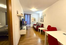 Rovinj,renovirani stan na 10koraka do glavnog gradskog trga,48m2, Rovinj, Appartment