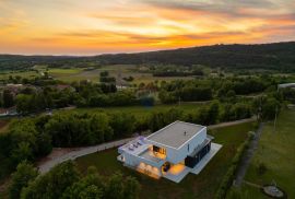 Istra, Grožnjan luksuzna dizajnerska vila, 682m2 novogradnja, Grožnjan, Casa