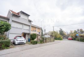 KUĆA S VRTOM, PRODAJA, ZAGREB, FOLNEGOVIĆEVO, 255 M2, Zagreb, Haus