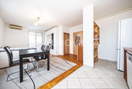 Zagreb, Malešnica, prekrasan četverosoban stan NKP 92,46 m2 + garaža, Zagreb, Appartment