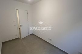 Crveni krst, Garaža, Prazan 55m2, VPR, terasa, Vračar, Propriété commerciale