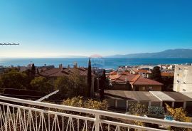 RIJEKA, Bulevard - Stan sa garsonjerom 130 m2 + vrt, Rijeka, Appartamento